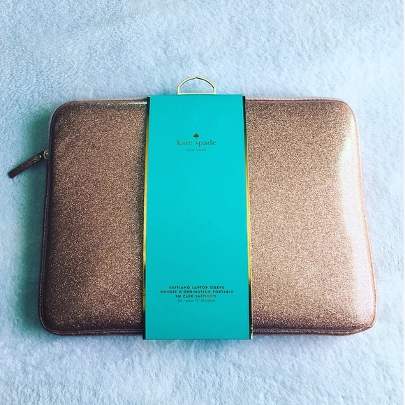 kate spade Accessories - ⭐️NEW⭐️Kate Spade laptop sleeve